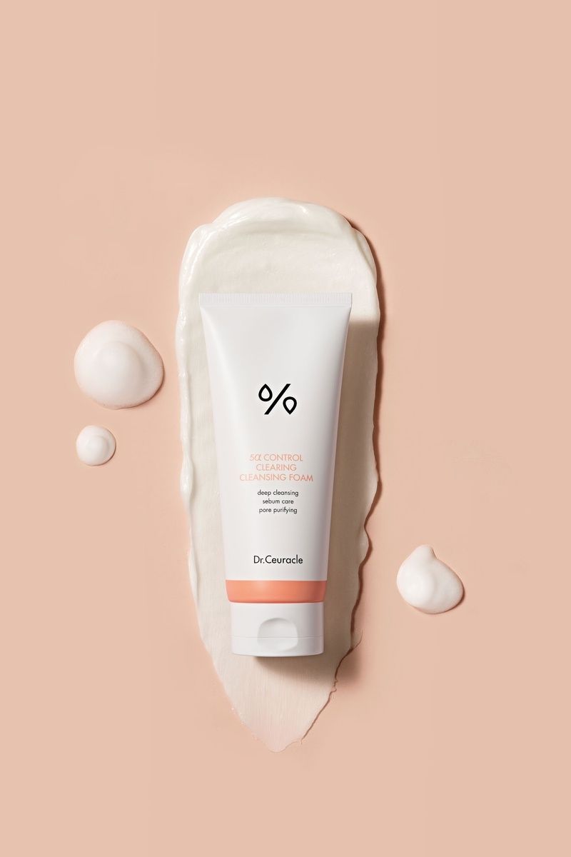 Себорегулююча очищаюча пінка Dr.Ceuracle 5&alpha; Control Clearing Cleansing Foam, 200ml MC - 022027 фото