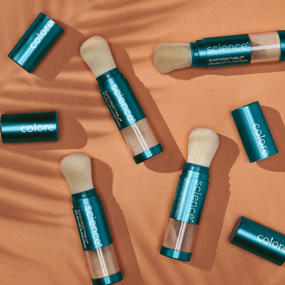 Купити Сонцезахисна пудра з пензлем Sunforgettable&reg; Total Protection&trade; Brush-On Shield SPF 50 Tan, 6g Colorescience