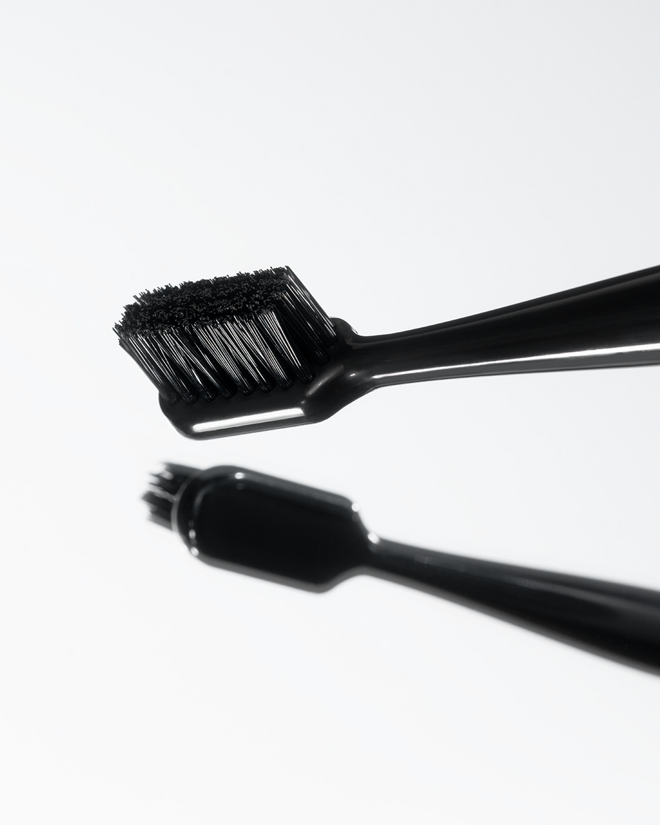 Фіксувальний бальзам для брів з церамідом EYEBROW SILK PERFECTION BALM, 5g MC - 020277 фото