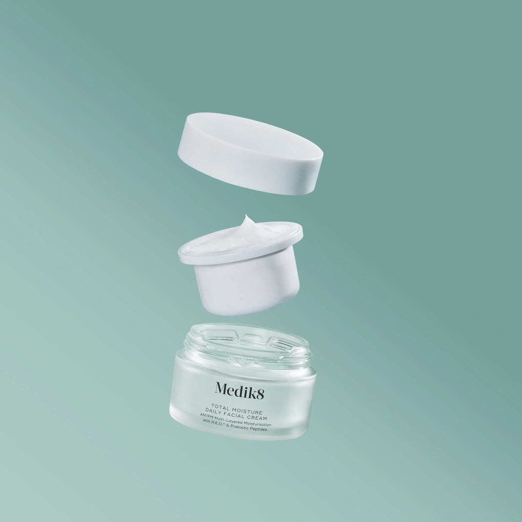 Купити Зволожувальний крем для обличчя Medik8 Total Moisture Daily Facial Cream (змінний блок), 50 мл Medik8