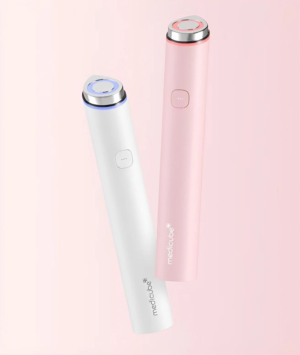 Купити Міні-пристрій для домашнього догляду за шкірою Medicube AGE-R Booster Pro Mini (White) Medicube