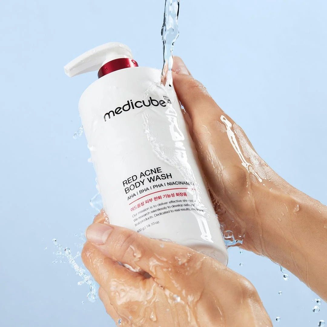 Купити Протизапальний гель для душу з кислотами Medicube Red Acne Body Wash, 400g Medicube