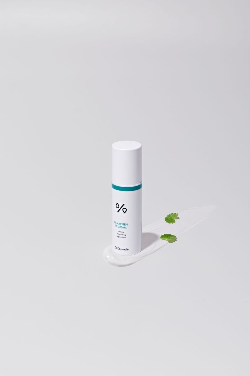 Заспокійливий крем для обличчя з центеллою азіатською Dr.Ceuracle Cica Regen 70 Cream, 50ml MC - 022045 фото