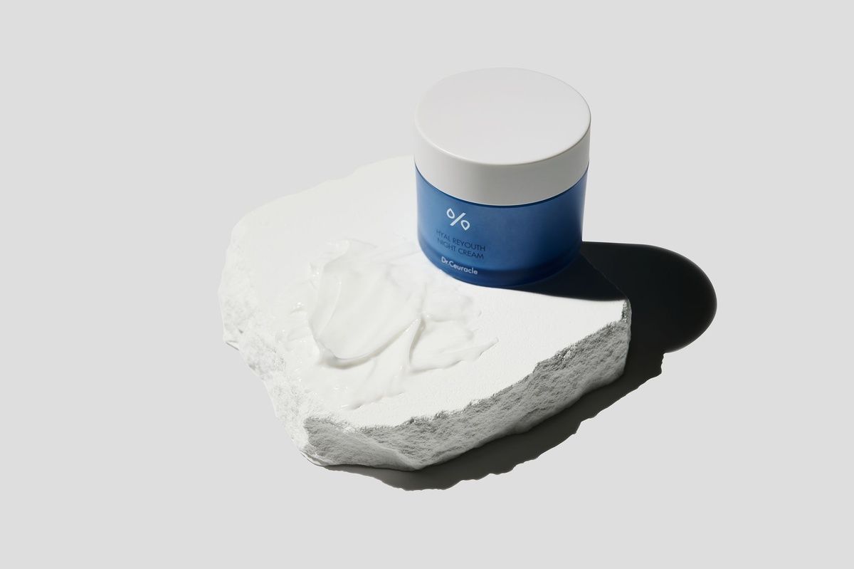 Зволожуючий нічний крем-маска з гіалуроновою кислотою Dr.Ceuracle Hyal Reyouth Night Cream, 60g MC - 022051 фото