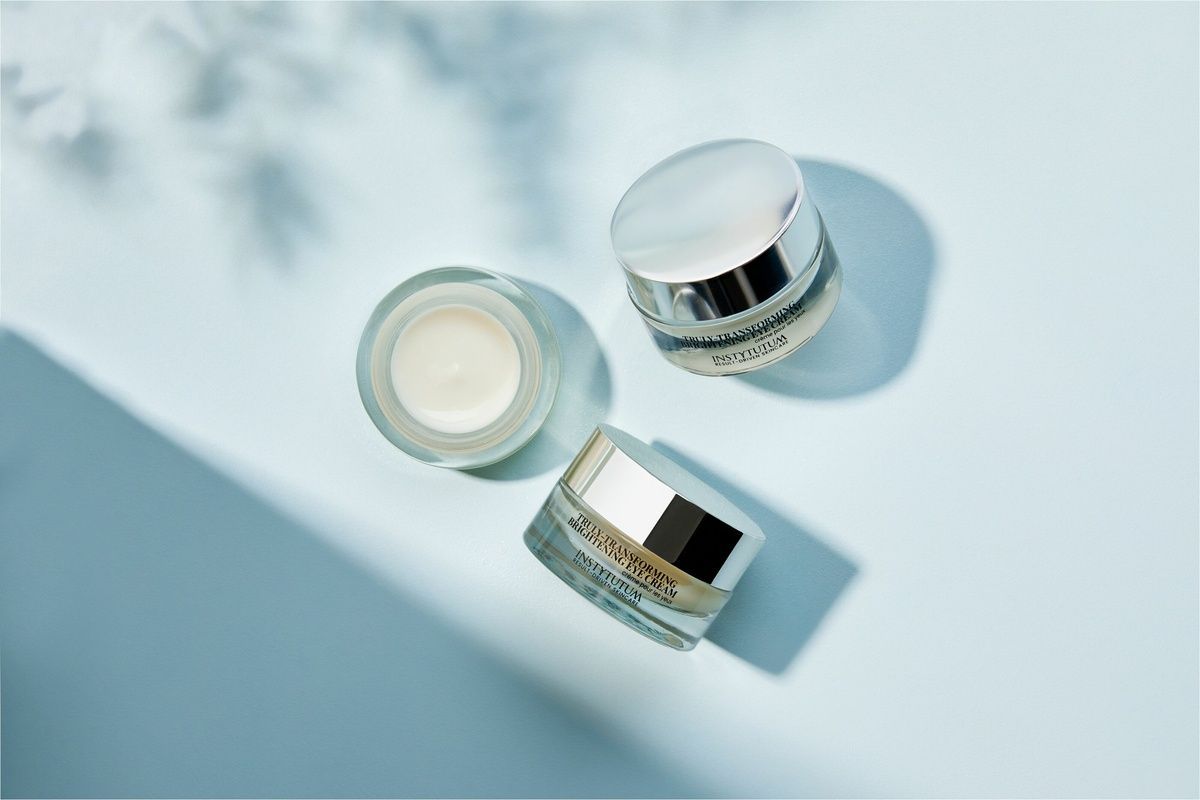 Крем-ліфтинг для повік з освітлювальним ефектом Truly-Transforming Brightening Eye Cream, 30ml MC - 010973 фото