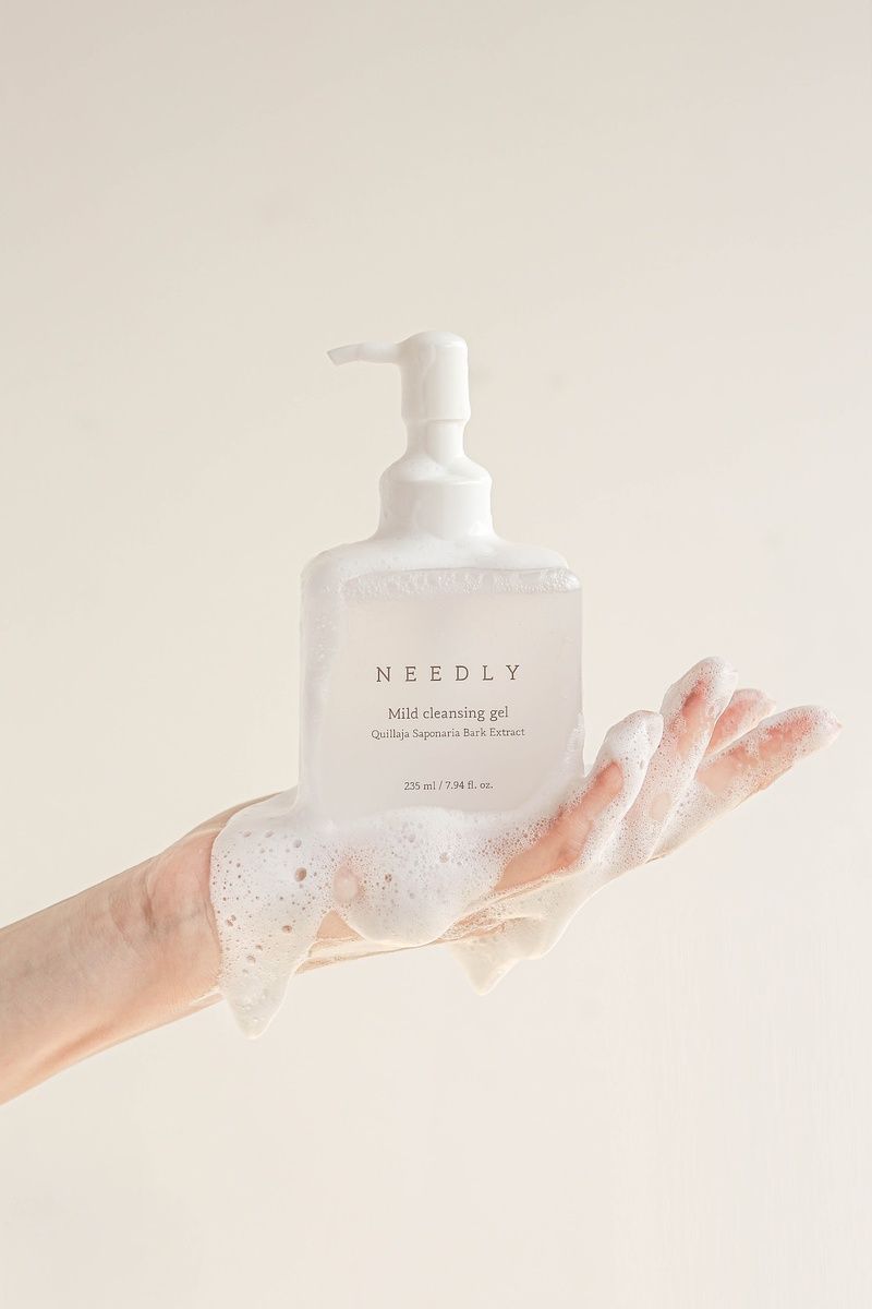 Купити М'який очищуючий гель Needly Mild Cleansing Gel, 235ml NEEDLY