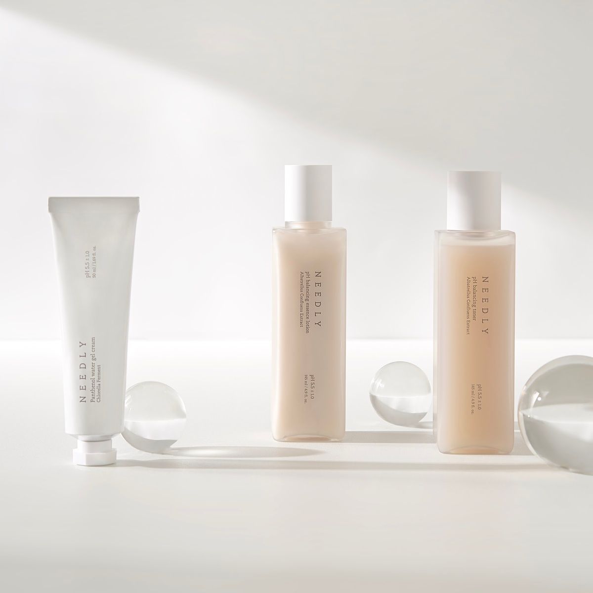 Купити Лосьйон для обличчя ph 5,5 з екстрактом Альбатрела Neеdly pH Balancing Essence Lotion, 145ml NEEDLY