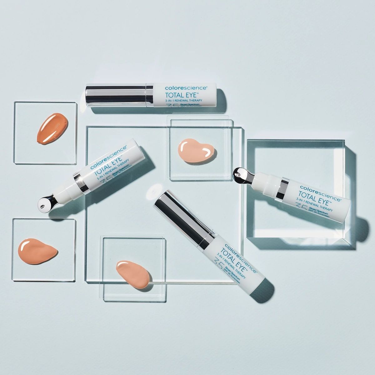 Крем для шкіри навколо очей Total Eye&reg; 3-in-1 Renewal Therapy SPF 35 Fair, 7ml MC - 011131 фото