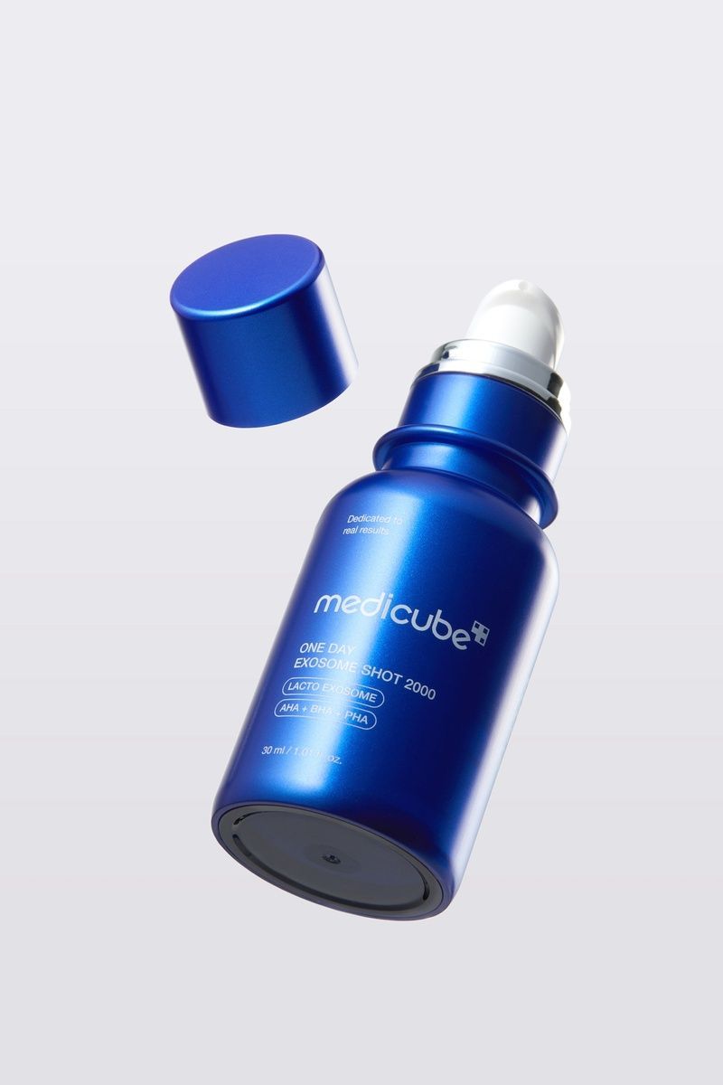 Купити Сироватка з екзосомами та спікулами для звуження пор Medicube One Day Exosome Shot Pore Ampoule 2000, 30ml Medicube